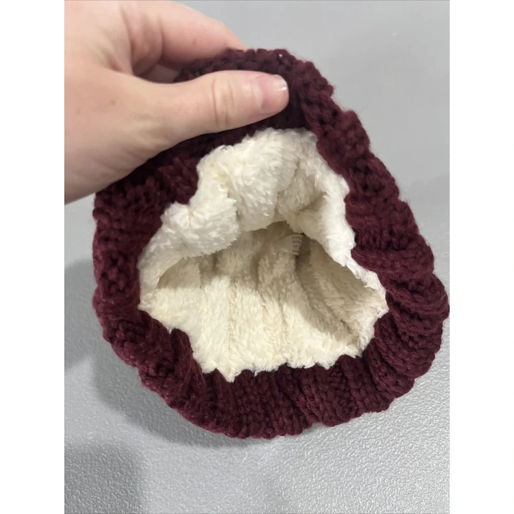 TOSKATOK Ladies Chunky Soft Cable Knit Hat with Cozy Fleece Liner, Detachable Po